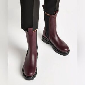 Lia Mid-Calf Boots in Burgandy